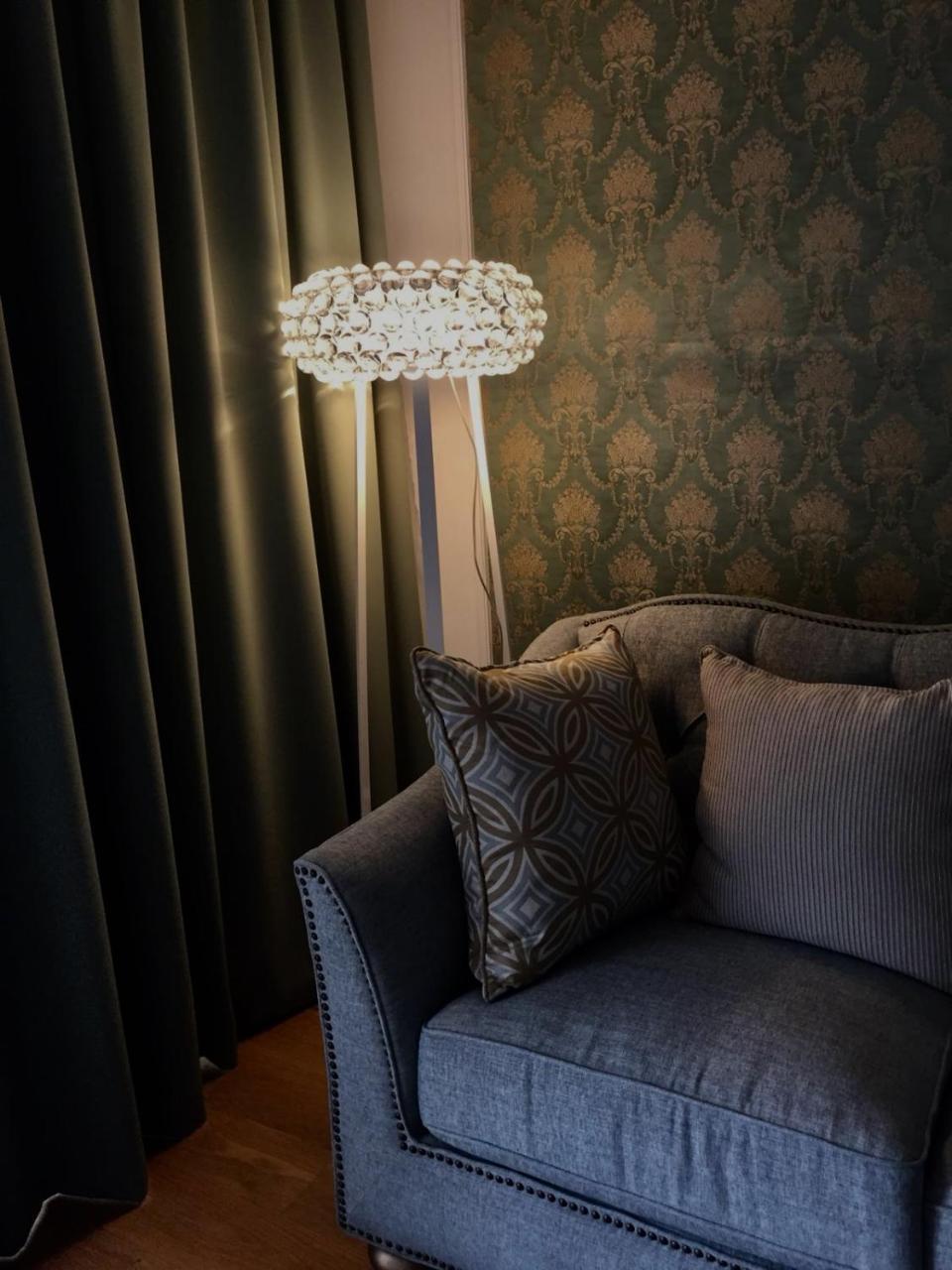 Flori De Iulie Apartamente Брашов Экстерьер фото