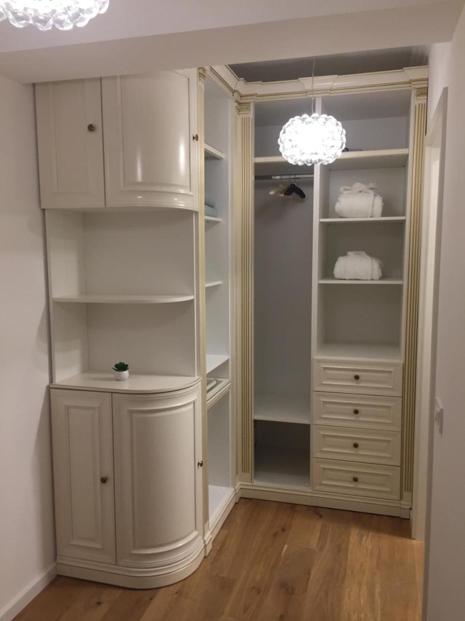 Flori De Iulie Apartamente Брашов Экстерьер фото