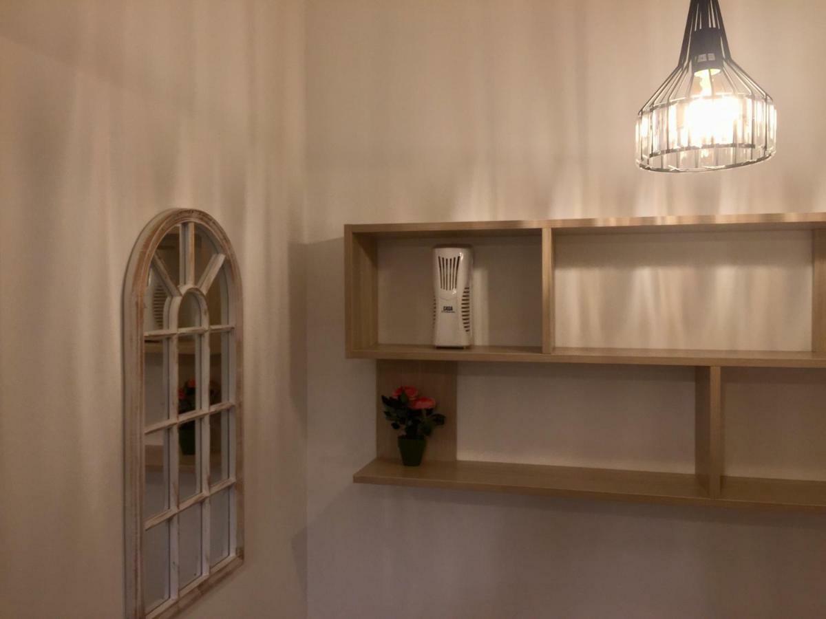 Flori De Iulie Apartamente Брашов Экстерьер фото