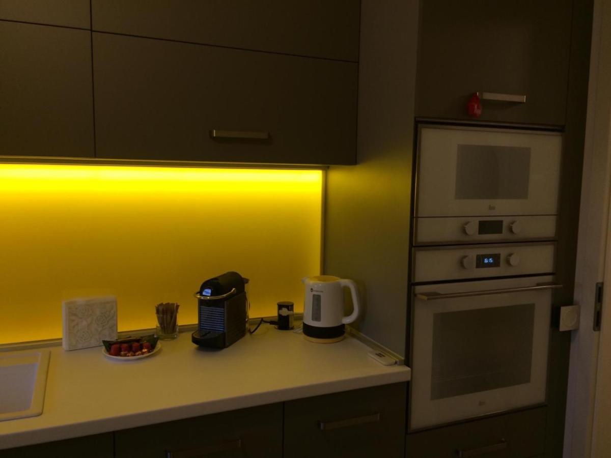 Flori De Iulie Apartamente Брашов Экстерьер фото